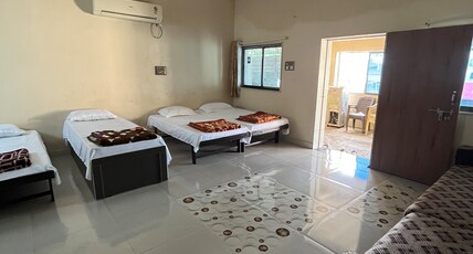 Gauri Villa Room Type - Bedroom 1