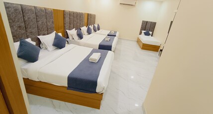 Hotel Hari Sajan Room Type - Family Sevenbed Room