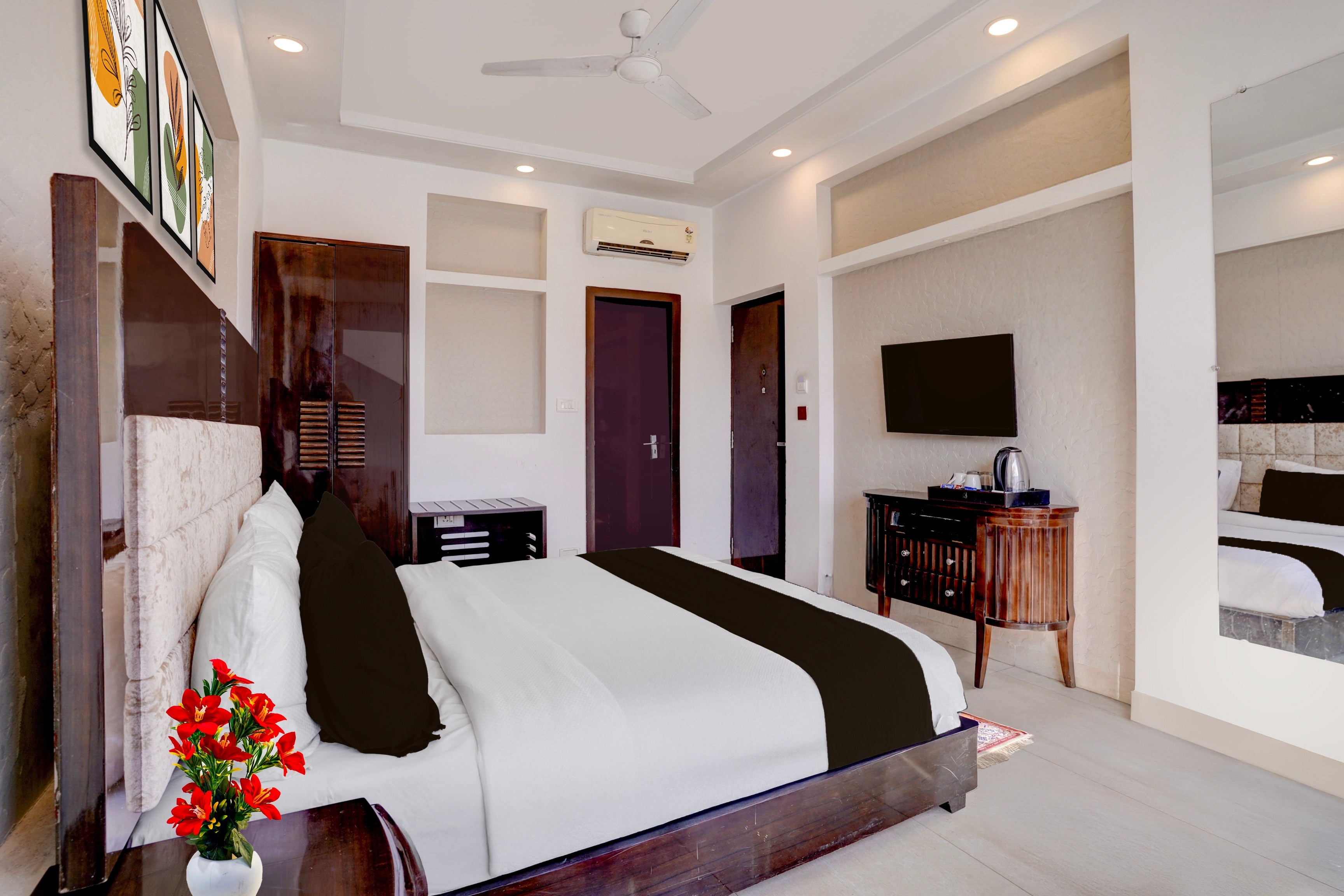Palette Hotel & Resort Panchgani Formerly Divine - Tap to explore photos