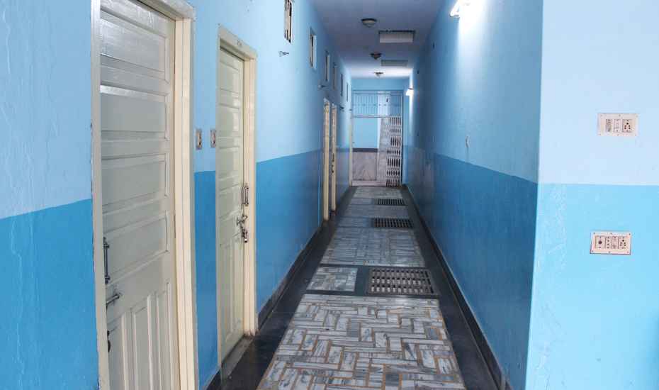 Hotel Akshya - Tap to explore photos