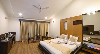 THE EMERALD RESORTS Room Type - Cottages with Bathtub