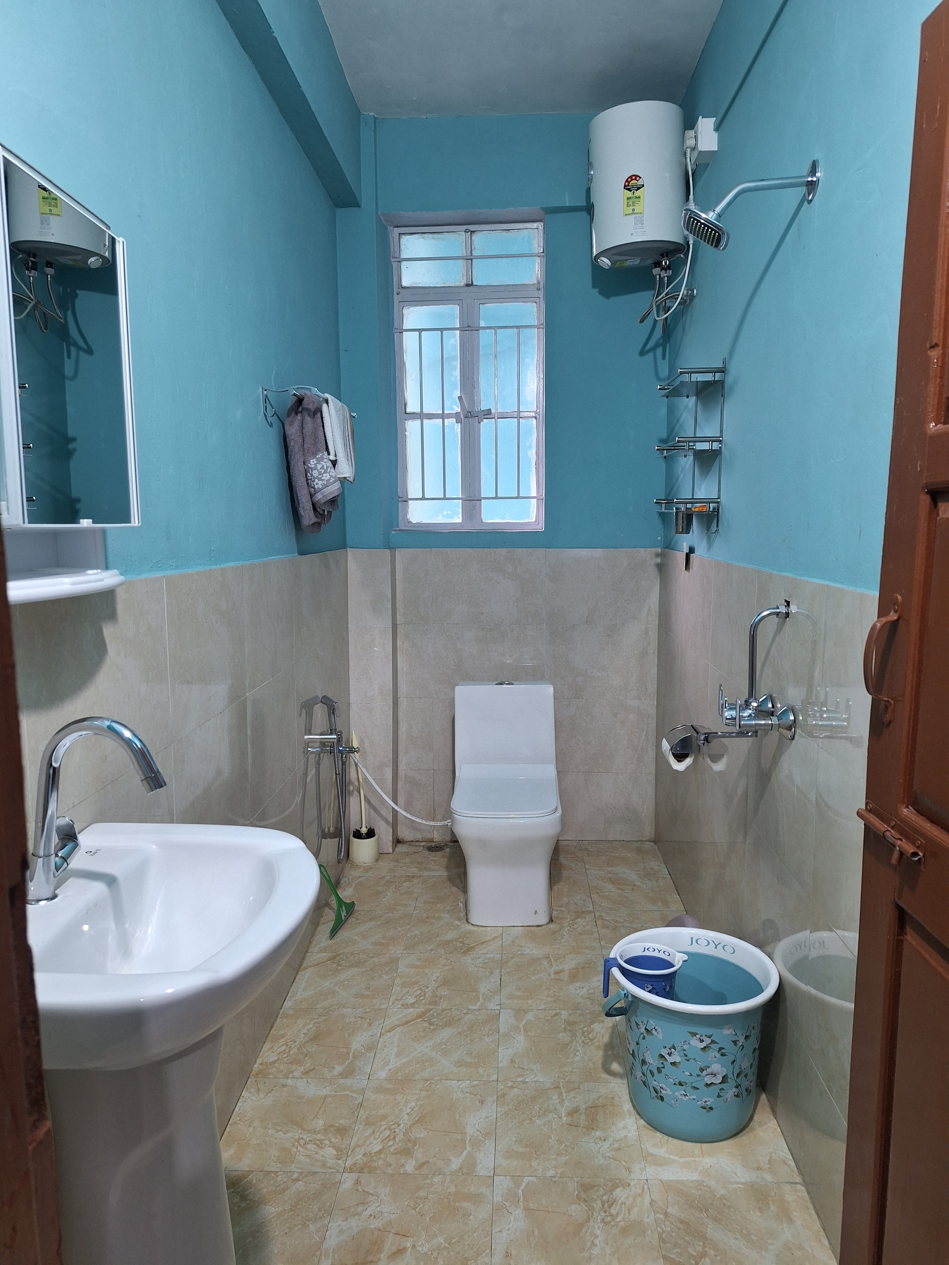CCP Homestay - Tap to explore photos