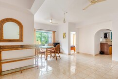 Beach, Airport, Pool Access