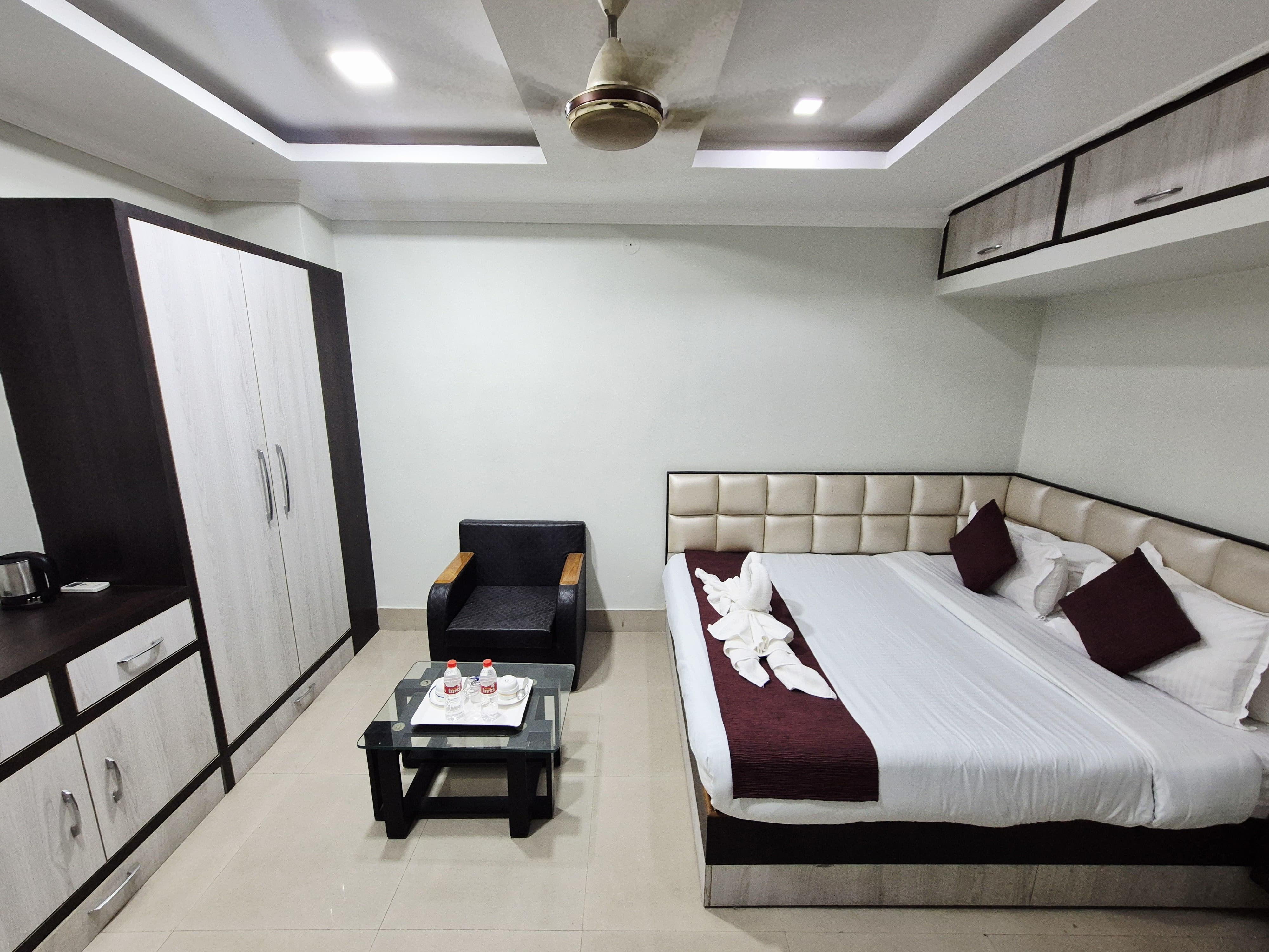 BR Apartment | Uzan Bazar - Tap to explore photos