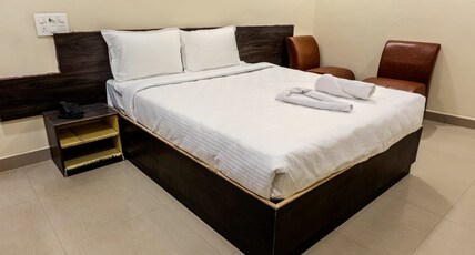 HOTEL MS CHOLA Room Type - Executive Premium HOTEL MS CHOLA Room Type - Executive Premium