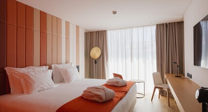 Lumen Hotel & The Lisbon Light Show Room Type - Deluxe Double | City View