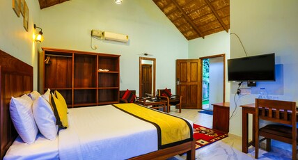 Hill Crest Resort - Coorg Room Type - Superior Cottage with Balcony and Bathtub
