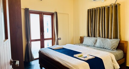 Hotel SK Temple View Room Type - Superior Room with Balcony