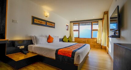 Hotel Mist Tree Mountain Room Type - Premier Room with Mountain View