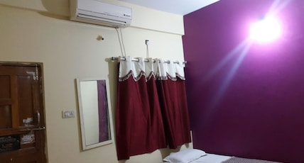 Hotel Maurya Room Type - Deluxe AC