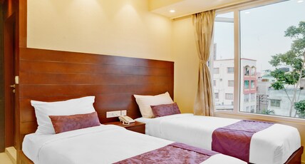 Treebo Premium The Crystal, Chinar Park Room Type - Standard Room