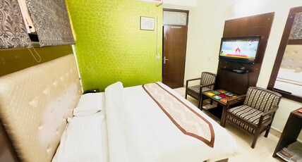 HOTEL SUNVIEW JAIN Room Type - Deluxe Room
