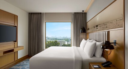 Courtyard by Marriott Kochi Infopark Room Type - Deluxe King Room