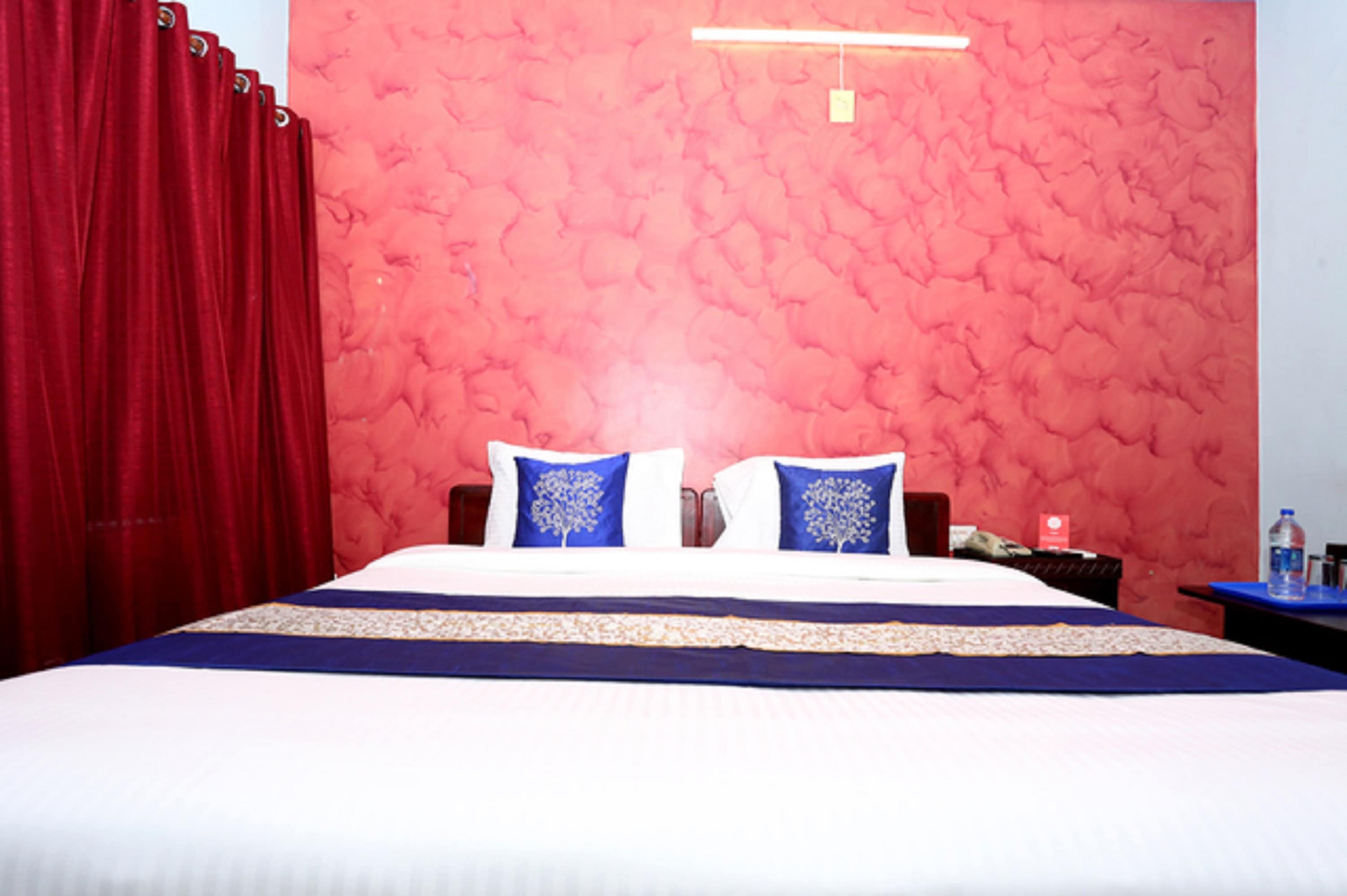 BellWether Hotels - Tap to explore photos