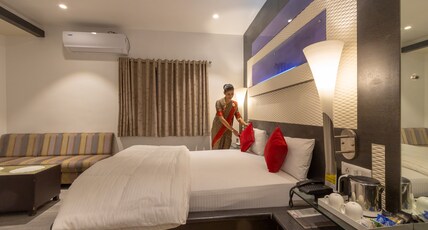Hotel Maniprabha Room Type - Classic Suite Room