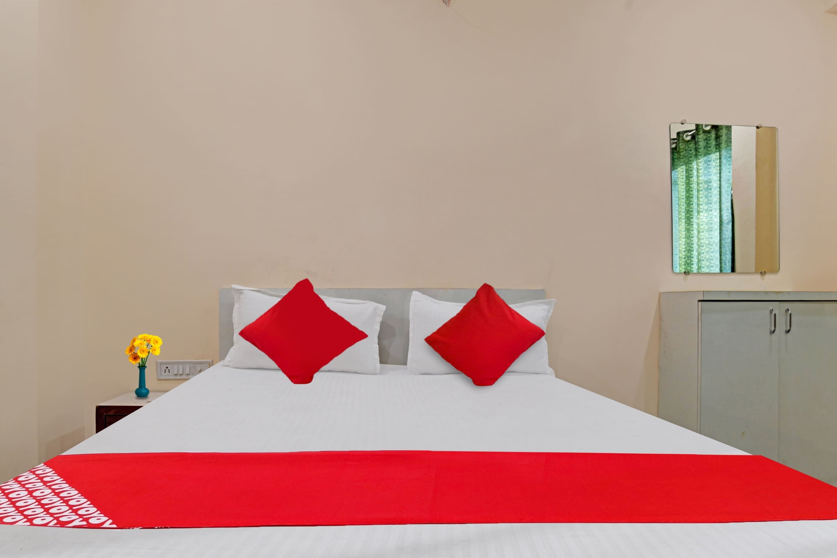 Hotel O Paradise BLU - Tap to explore photos