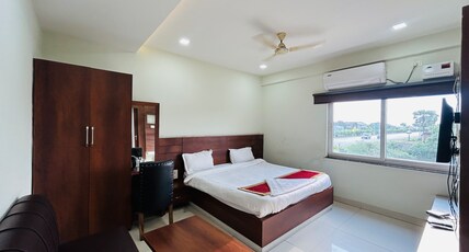 Samridhi Hotel & Resorts Room Type - Deluxe Ac Room