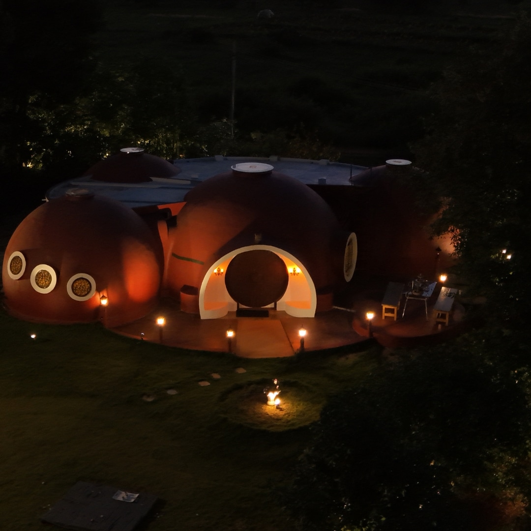 Dome Villas by Jade - Red Dome - Tap to explore photos