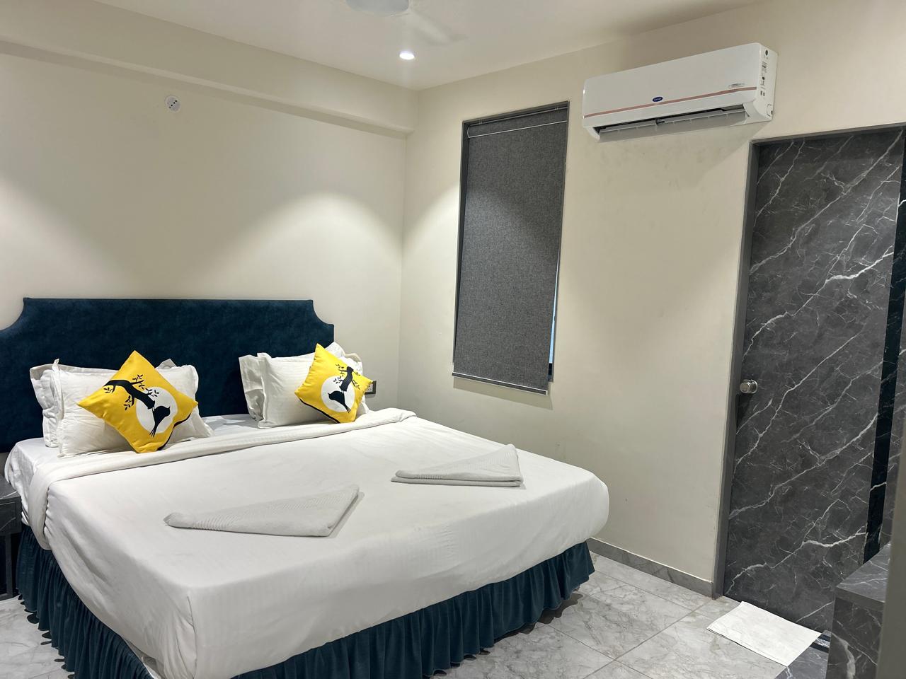 Hotel nee residency - Tap to explore photos