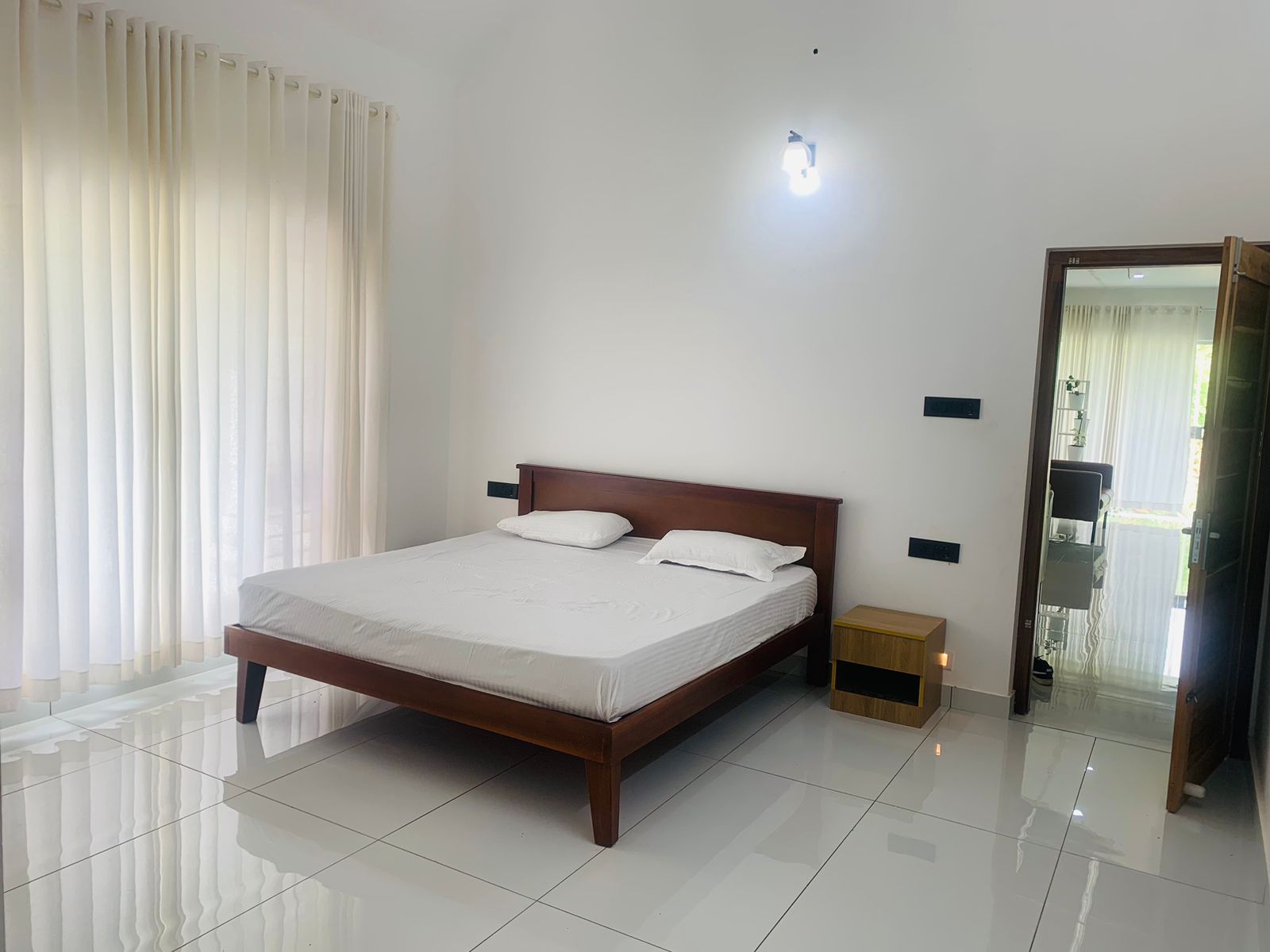 White cloud Villa - Tap to explore photos