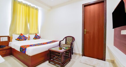 FabHotel Samrat Regency Room Type - Deluxe Room