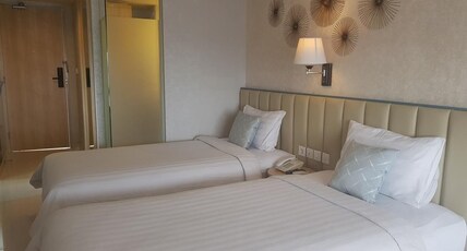Solaris Hotel Kuta Room Type - Deluxe Twin Room