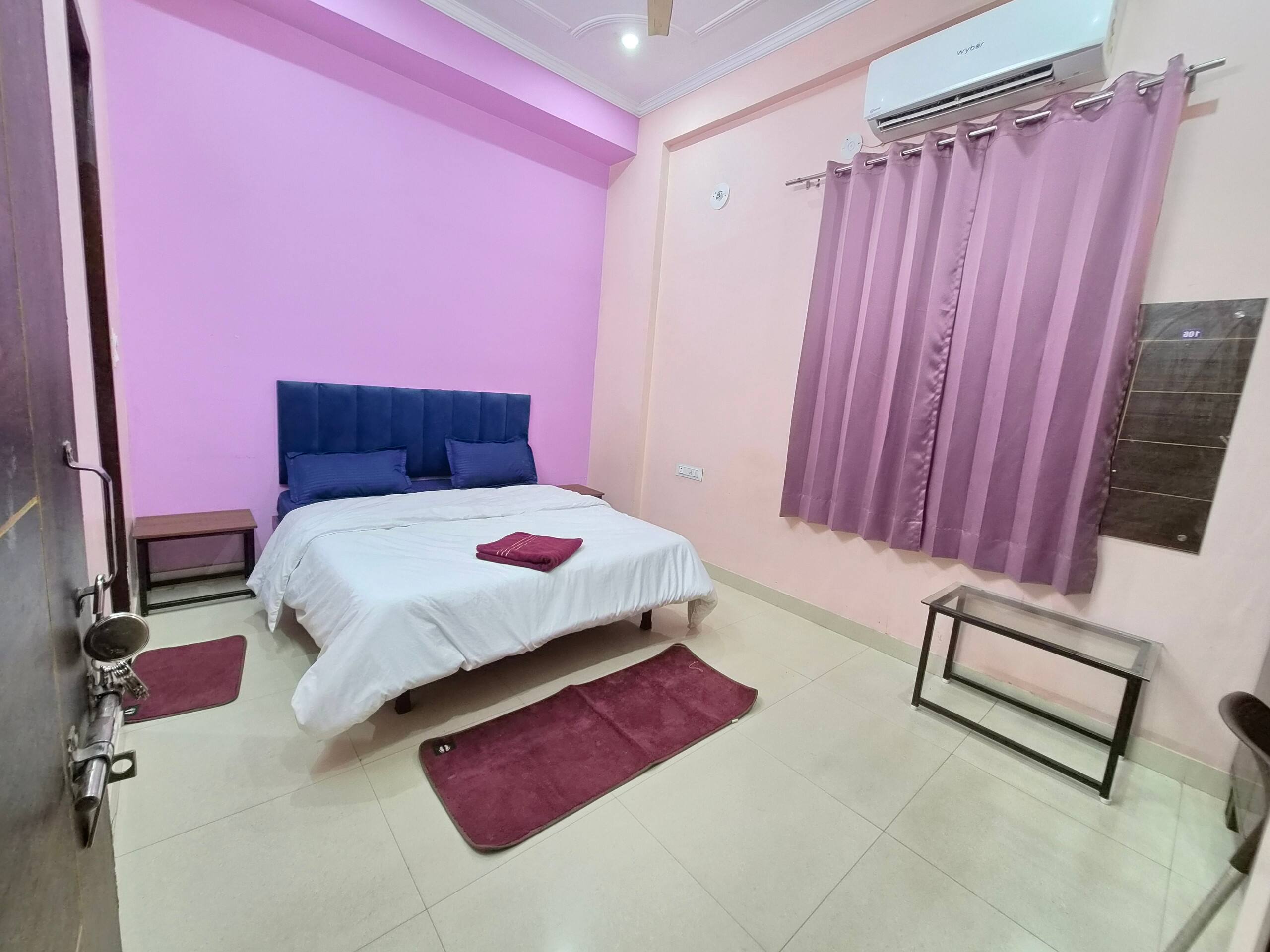 Hotel Delight 106 Rooms Stay Airport budget rooms - Tap to explore photos