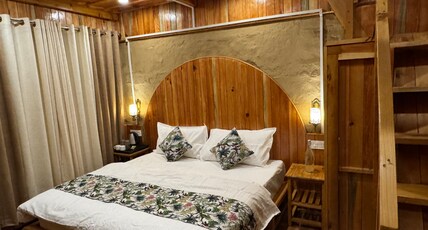 Mountain Nest Stay Jibhi Room Type - Mountain River Duplex Suite