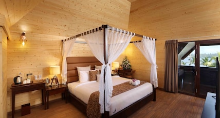MALIEKAL HERITANCE CHERAI Room Type - Duplex Lake View Jacuzzi Family Suite MALIEKAL HERITANCE CHERAI Room Type - Duplex Lake View Jacuzzi Family Suite