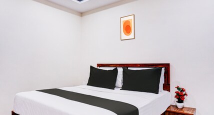 Hotel O Royal Inn Room Type - Classic