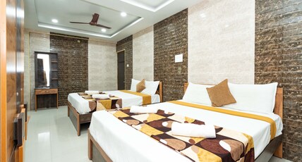 Sri Vardhini Mahaal Room Type - Four bed AC