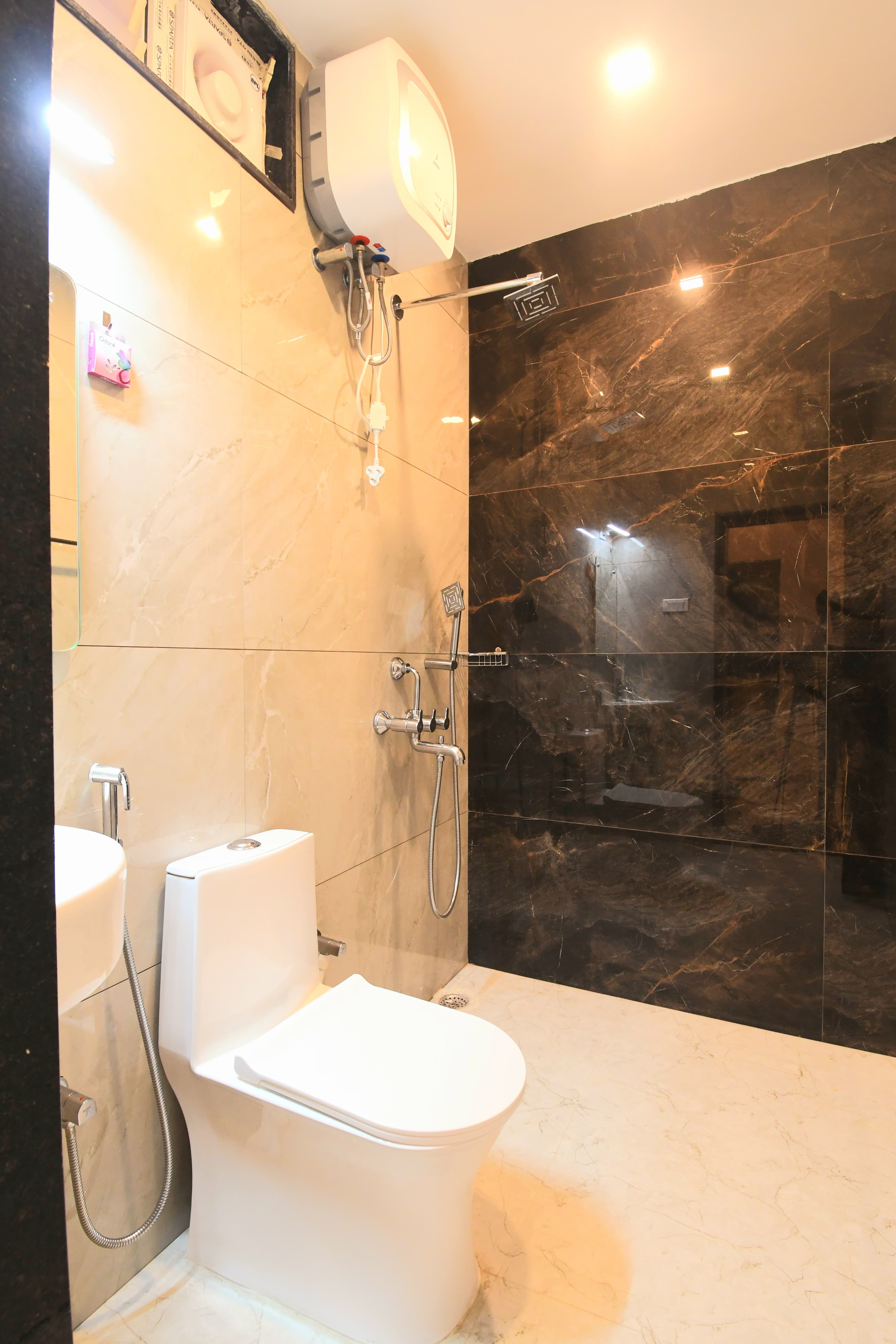 Hotel Sai Swastik - Tap to explore photos