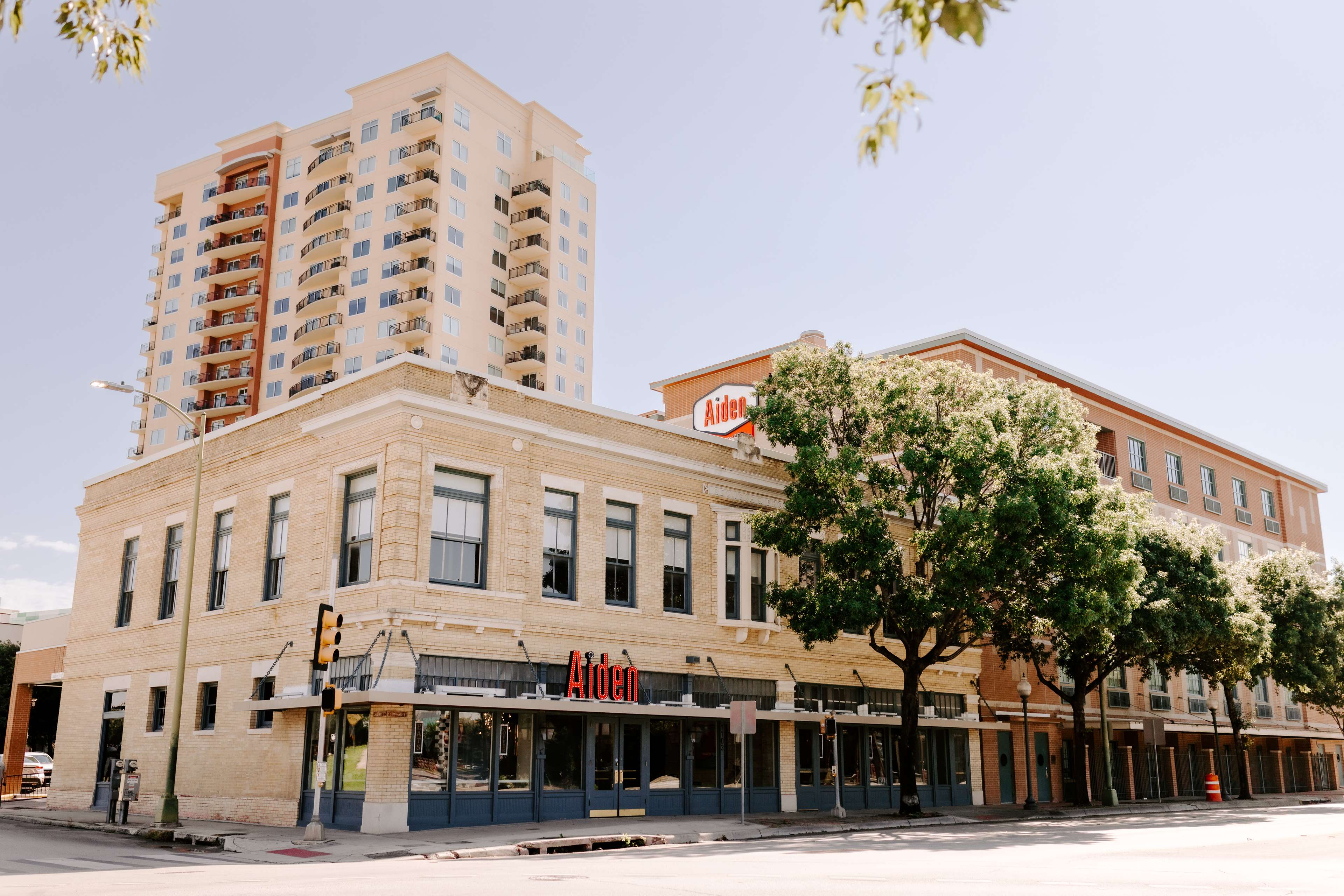 Best Western Plus Sunset Suites-Riverwalk - Tap to explore photos