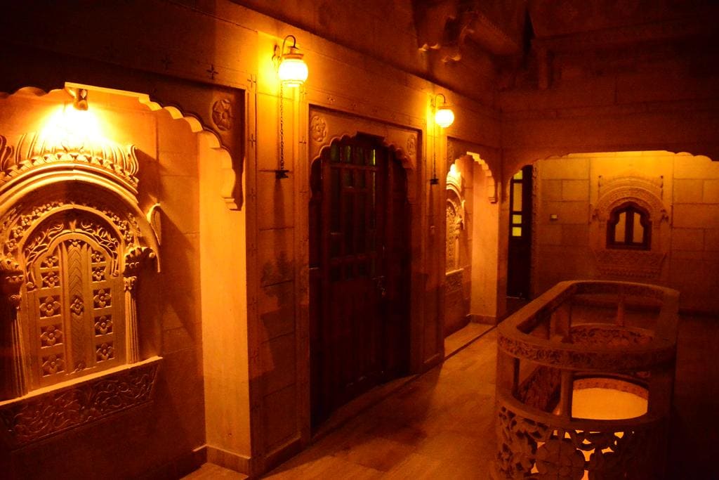 Hotel Pleasant Haveli - ONLY ADULT - Tap to explore photos