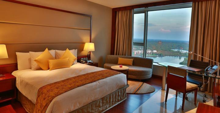 Crowne Plaza Kochi - Tap to explore photos