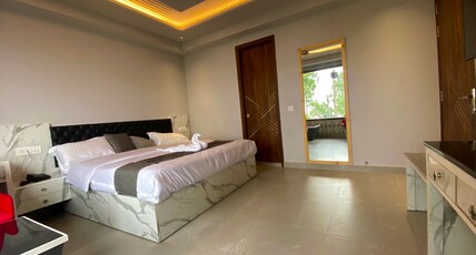 The WestBerry Room Type - Valley-View Deluxe Room