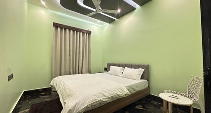 The Heaven Stay Room Type - Standard Cozy Room with Garden View