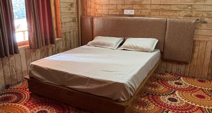 SNOW PINE HOME STAY Room Type - Room 1