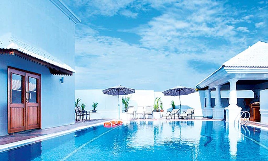 Radisson Blu Kochi - Tap to explore photos