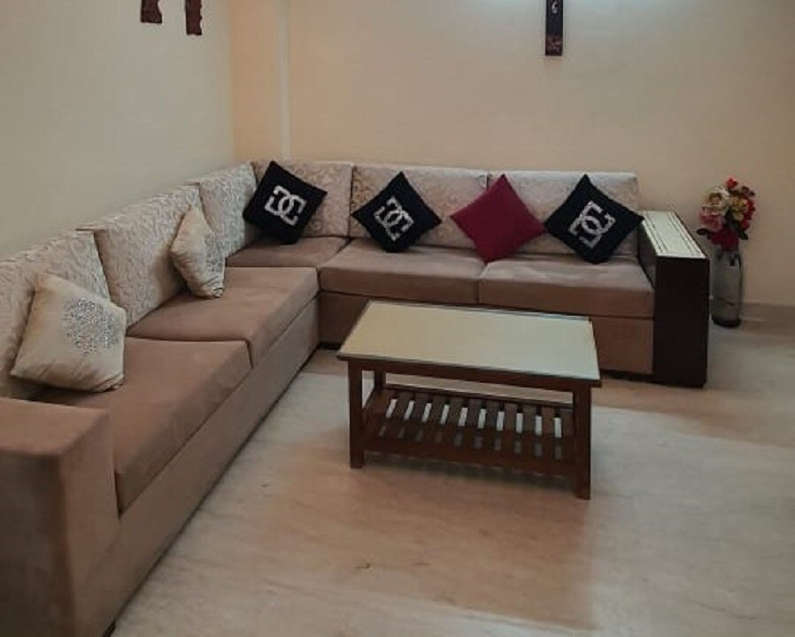 Luxury 4BHK Service Apartment in Saket - Tap to explore photos