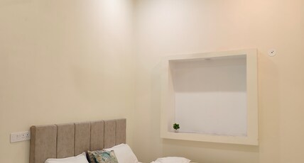 DREAM PALACE Room Type - Budget Double Room