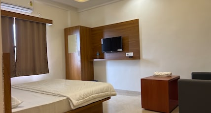 Hotel Kohinoor Room Type - Bedroom 8