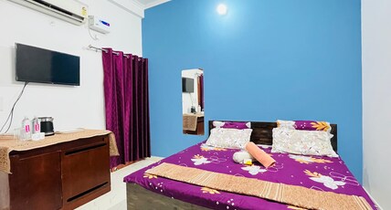 Maa Vaishno Stays | Classic Stay Near Ramjanmbhoomi Room Type - Premium Couple Room | All amenities with AC and TV