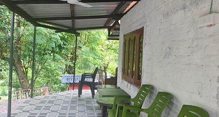 Silent Rocks Homestay Room Type - Barbet