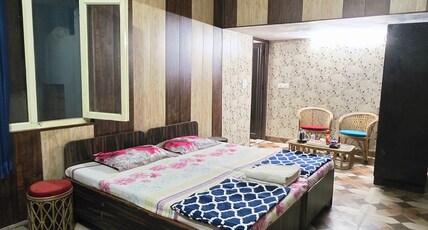UDS CAFE AND HOMESTAY Room Type - #202 Tripple bed room with AC