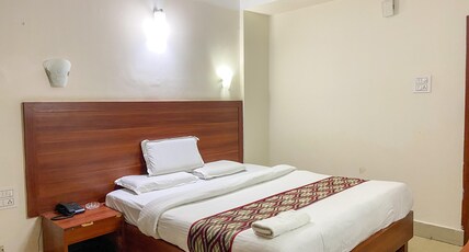 Hotel Ambarish Room Type - Deluxe Room