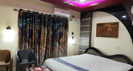 SARKAR LODGE Room Type - DELUXE AC