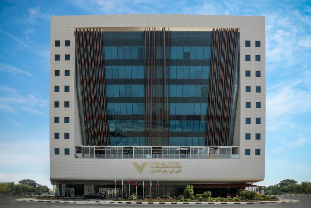 VIP Hotel Doha - Tap to explore photos
