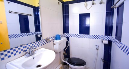 City View Guest House Room Type - Deluxe Room