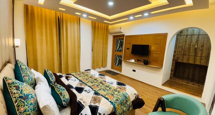 Blue Rooms by Blue Peak Room Type - Deluxe Room with Air Conditioning
